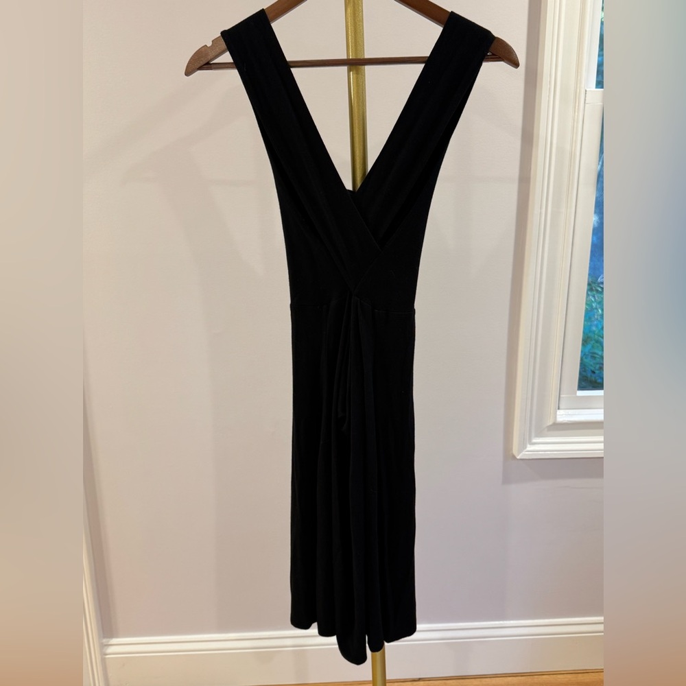 FIGHTING EEL • Black Backless Dress